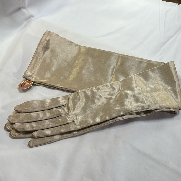 Vintage stretch satin gloves. - Picture 1 of 5